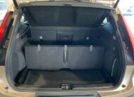 Volvo XC40 ULTIMATE DARK, B4 FWD, 145+10 kW / 197+14 HP